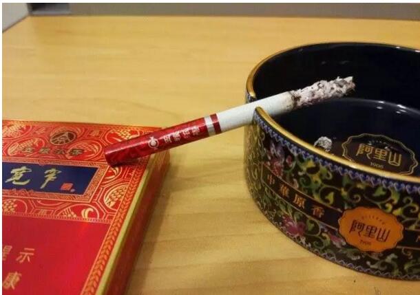 寬窄五糧濃香，香煙邂逅五糧液你值得擁有