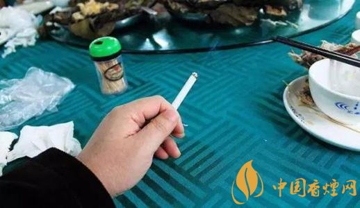 飯后抽煙危害更大嗎，飯后抽煙為什么舒服