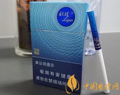 利群休閑系第一款細(xì)支高價煙僅僅是官方報價就達(dá)到了100元一包！